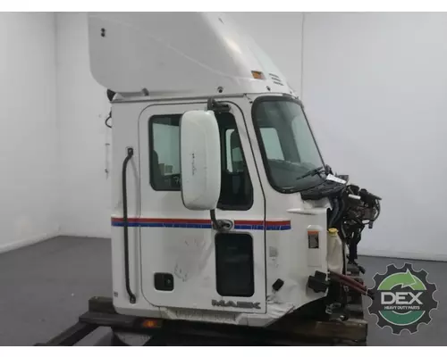 MACK CXP612 Cab