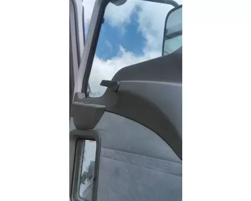 MACK CXP612 DOOR ASSEMBLY, FRONT