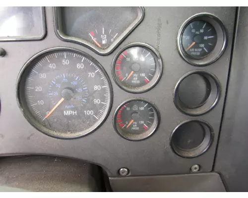 MACK CXP612 GAUGE CLUSTER