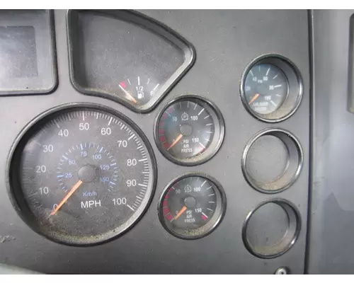 MACK CXP612 GAUGE CLUSTER