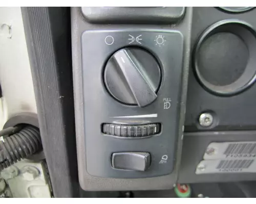 MACK CXP612 HEADLAMP SWITCH