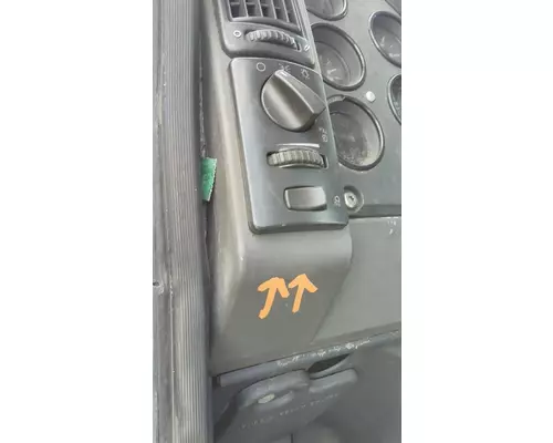 MACK CXP612 HEADLAMP SWITCH