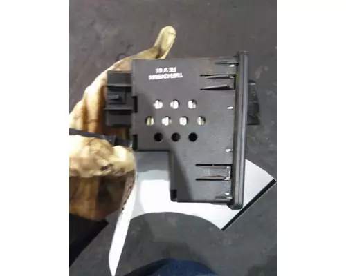 MACK CXP612 HEADLAMP SWITCH