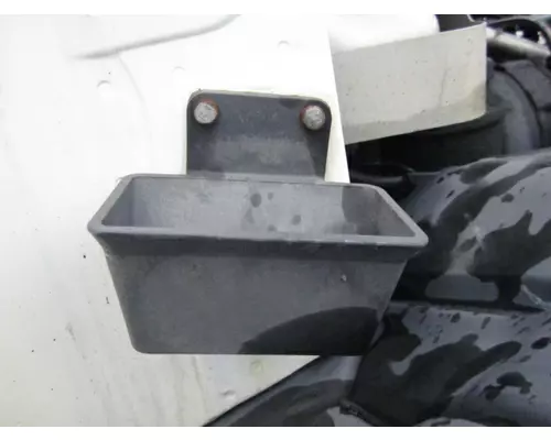 MACK CXP612 HOOD BRACKET