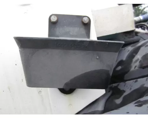 MACK CXP612 HOOD BRACKET