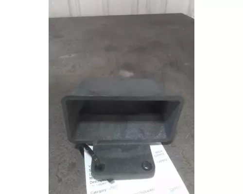 MACK CXP612 HOOD BRACKET