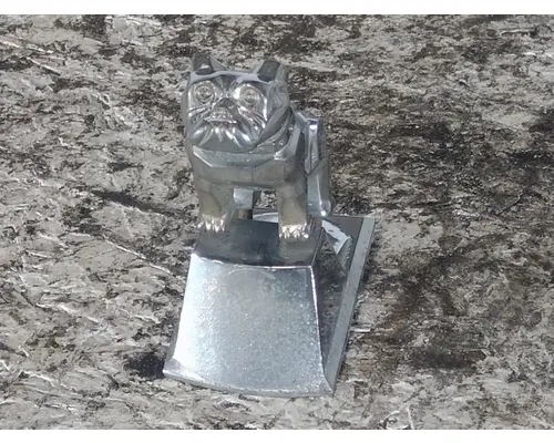 MACK CXP612 HOOD ORNAMENT