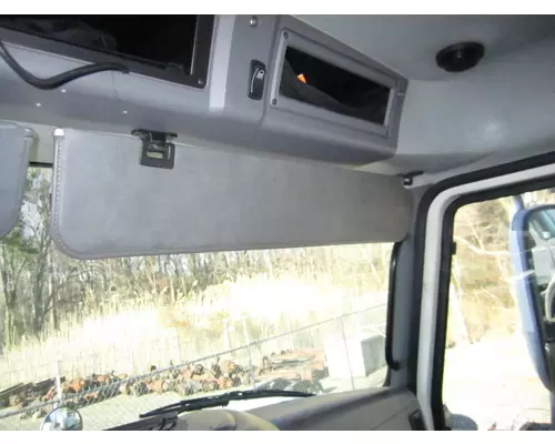 MACK CXP612 INTERIOR SUN VISOR