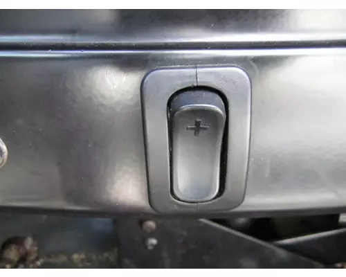 MACK CXP612 SEAT, FRONT