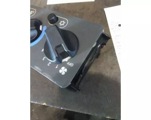 MACK CXP612 TEMPERATURE CONTROL