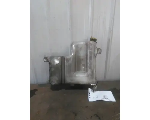 MACK CXP612 WINDSHIELD WASHER RESERVOIR