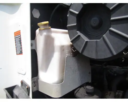 MACK CXP612 WINDSHIELD WASHER RESERVOIR