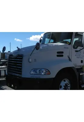 MACK CXP613 2007-2007 HOOD