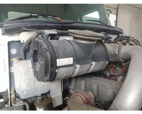 MACK CXP613 AIR CLEANER