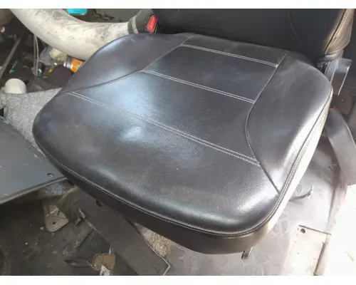 MACK CXP613 SEAT, FRONT