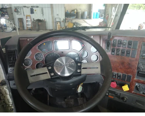 MACK CXP613 WHOLE TRUCK FOR RESALE