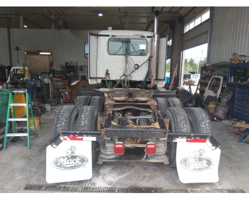 MACK CXP613 WHOLE TRUCK FOR RESALE