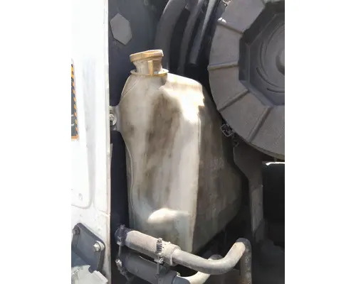 MACK CXP613 WINDSHIELD WASHER RESERVOIR