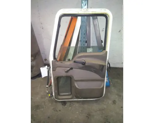 MACK CXU 2007-2019 DOOR ASSEMBLY, FRONT