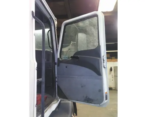 MACK CXU 2007-2019 DOOR ASSEMBLY, FRONT