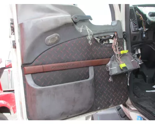 MACK CXU 2007-2019 DOOR ASSEMBLY, FRONT