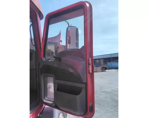 MACK CXU 2007-2019 DOOR ASSEMBLY, FRONT