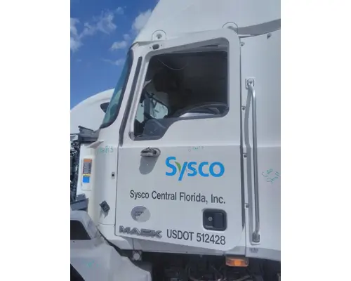 MACK CXU 2007-2019 DOOR ASSEMBLY, FRONT