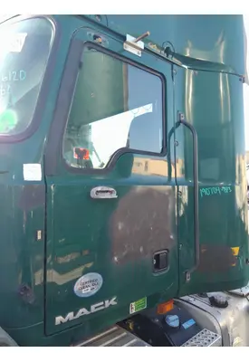 MACK CXU 2007-2019 DOOR ASSEMBLY, FRONT