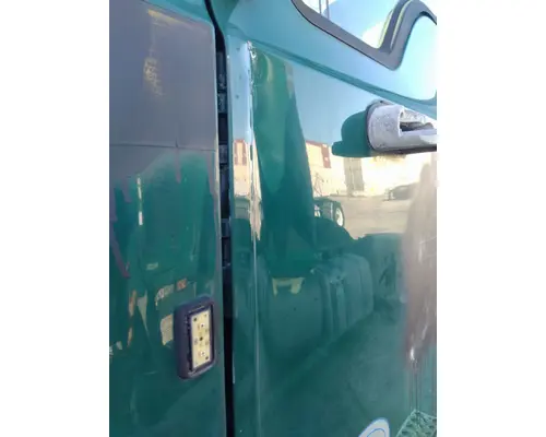 MACK CXU 2007-2019 DOOR ASSEMBLY, FRONT
