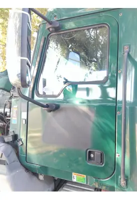 MACK CXU 2007-2019 DOOR ASSEMBLY, FRONT