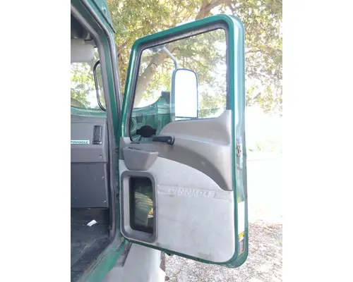 MACK CXU 2007-2019 DOOR ASSEMBLY, FRONT