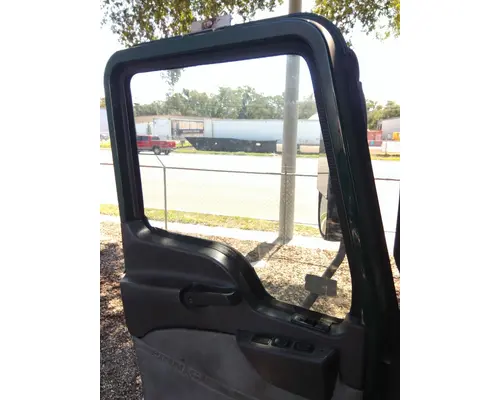 MACK CXU 2007-2019 DOOR ASSEMBLY, FRONT