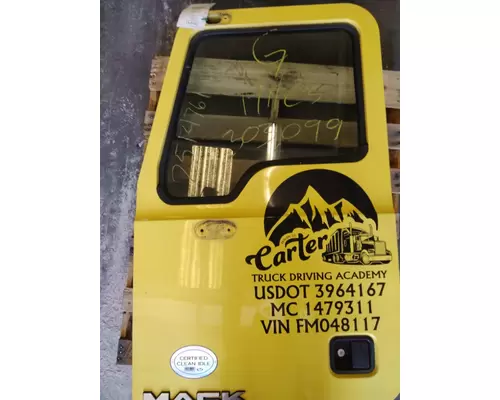 MACK CXU 2007-2019 DOOR ASSEMBLY, FRONT
