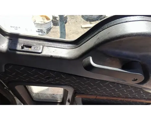 MACK CXU 2007-2019 DOOR ASSEMBLY, FRONT