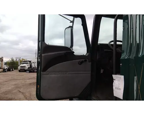 MACK CXU 2007-2019 DOOR ASSEMBLY, FRONT