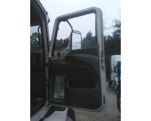 MACK CXU 2007-2019 DOOR ASSEMBLY, FRONT