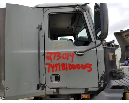 MACK CXU 2007-2019 DOOR ASSEMBLY, FRONT