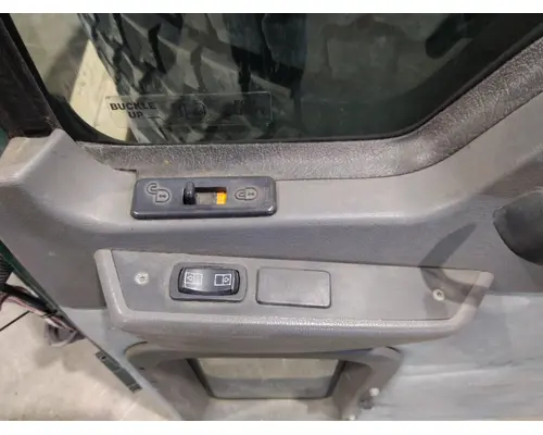 MACK CXU 2007-2019 DOOR ASSEMBLY, FRONT