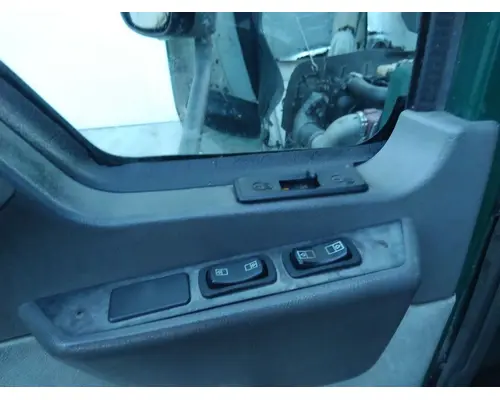 MACK CXU 2007-2019 DOOR ASSEMBLY, FRONT