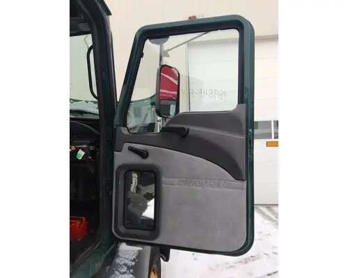 MACK CXU 2007-2019 DOOR ASSEMBLY, FRONT