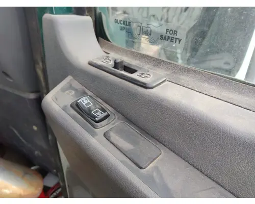 MACK CXU 2007-2019 DOOR ASSEMBLY, FRONT