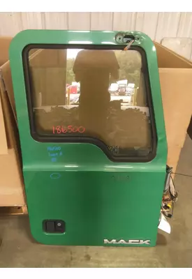 MACK CXU 2007-2019 DOOR ASSEMBLY, FRONT