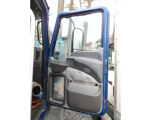 MACK CXU 2007-2019 DOOR ASSEMBLY, FRONT