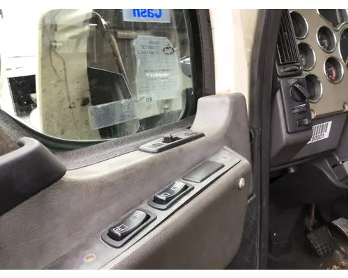 MACK CXU 2007-2019 DOOR ASSEMBLY, FRONT
