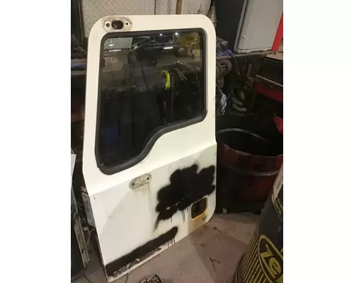 MACK CXU 2007-2019 DOOR ASSEMBLY, FRONT