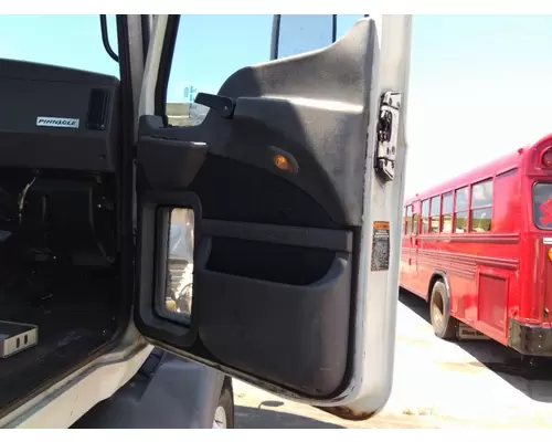 MACK CXU 2007-2019 DOOR ASSEMBLY, FRONT