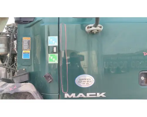 MACK CXU 2007-2019 DOOR ASSEMBLY, FRONT