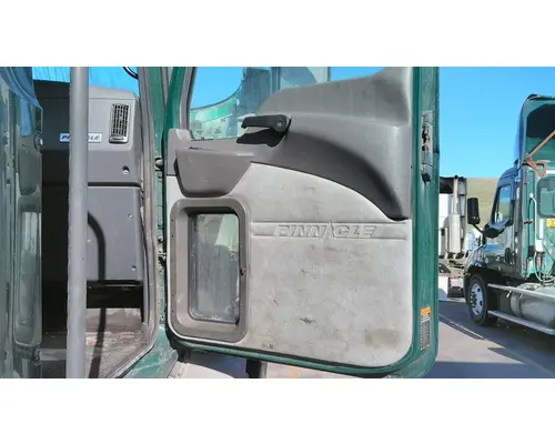 MACK CXU 2007-2019 DOOR ASSEMBLY, FRONT