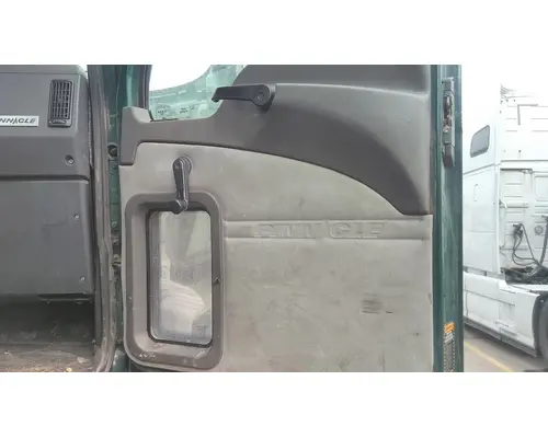 MACK CXU 2007-2019 DOOR ASSEMBLY, FRONT