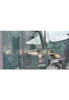 MACK CXU 2007-2019 DOOR ASSEMBLY, FRONT